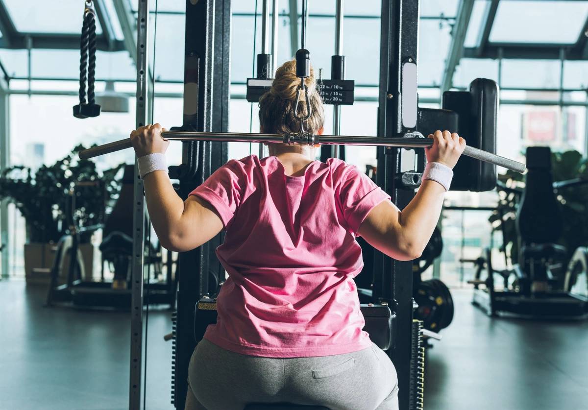 5 important reasons older women need to lift weights