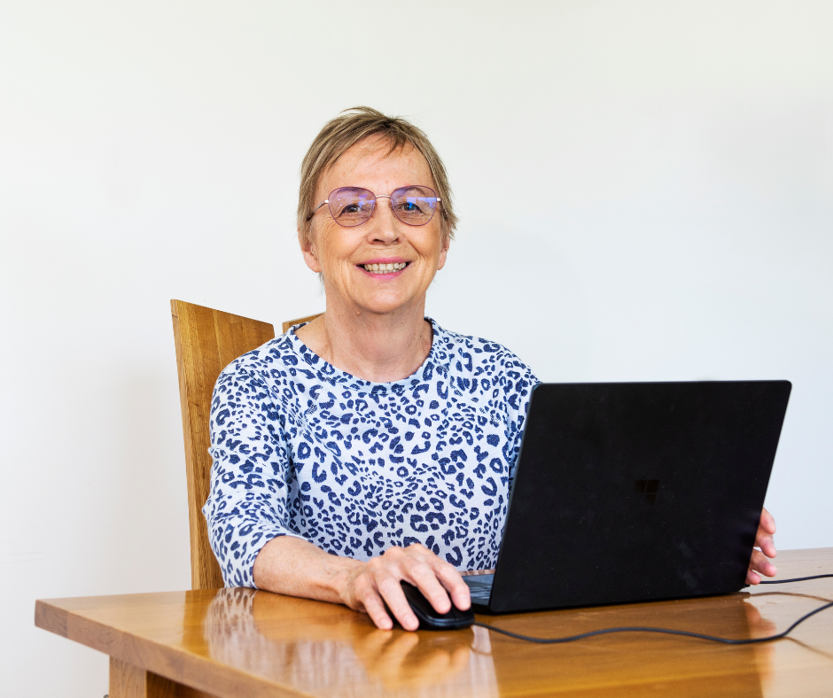 Jane with her laptop